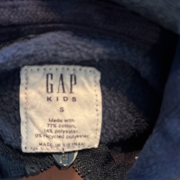 Gap - Picture 5 of 5